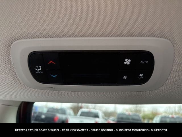 2023 Chrysler Pacifica Touring L HEATED SEATS & STEERING WHEEL