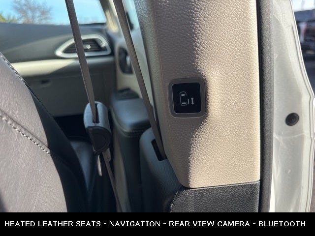 2023 Chrysler Pacifica Touring L STOW N GO SEATING
