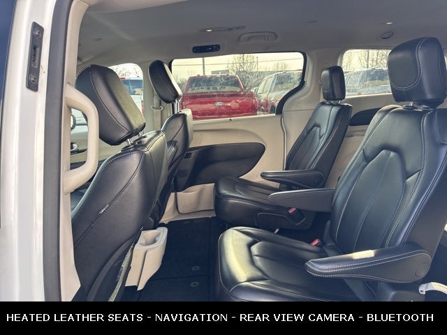 2023 Chrysler Pacifica Touring L STOW N GO SEATING
