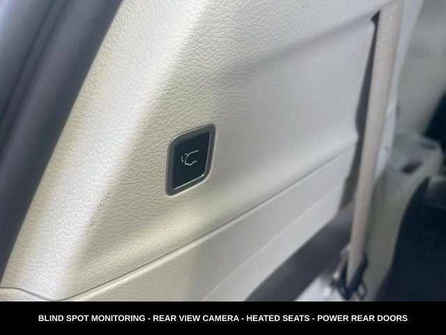 2024 Chrysler Pacifica Touring L STOW N GO SEATING