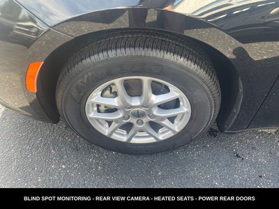 2024 Chrysler Pacifica Touring L STOW N GO SEATING