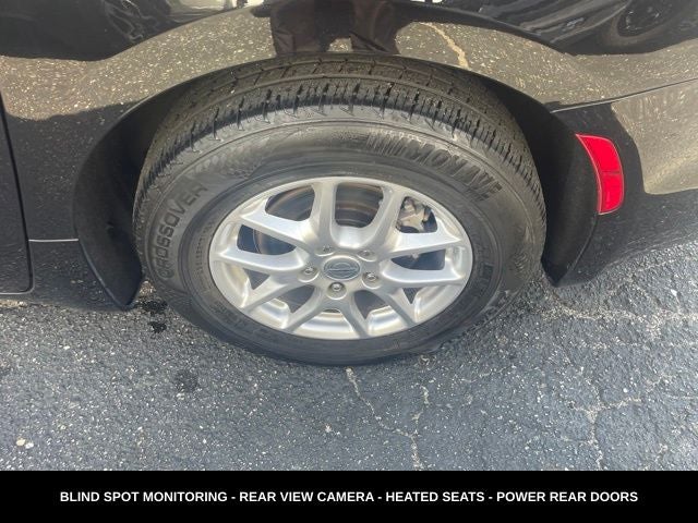 2024 Chrysler Pacifica Touring L STOW N GO SEATING