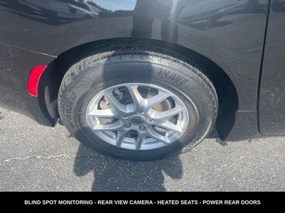 2024 Chrysler Pacifica Touring L STOW N GO SEATING
