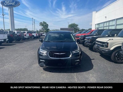 2024 Chrysler Pacifica Touring L STOW N GO SEATING