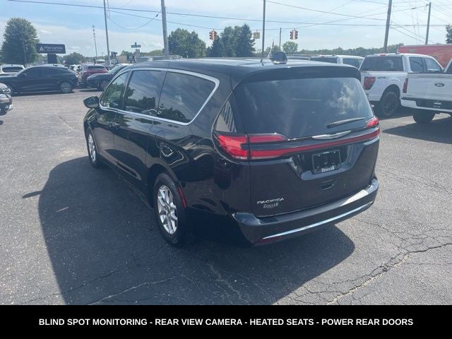 2024 Chrysler Pacifica Touring L STOW N GO SEATING