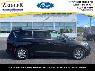 2023 Chrysler Pacifica Touring L HEATED SEATS &amp; STEERING WHEEL