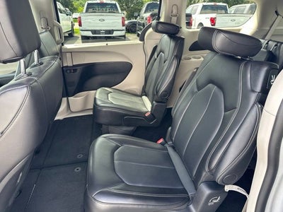 2024 Chrysler Pacifica Touring L STOW N GO SEATING