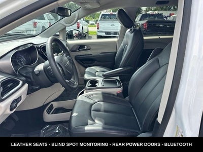 2024 Chrysler Pacifica Touring L STOW N GO SEATING