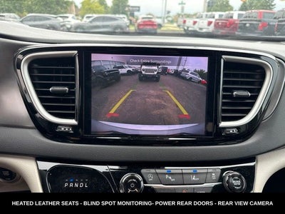 2024 Chrysler Pacifica Touring L STOW N GO SEATING