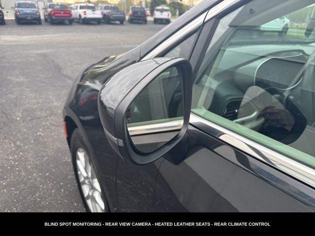 2023 Chrysler Pacifica Touring L HEATED SEATS & STEERING WHEEL