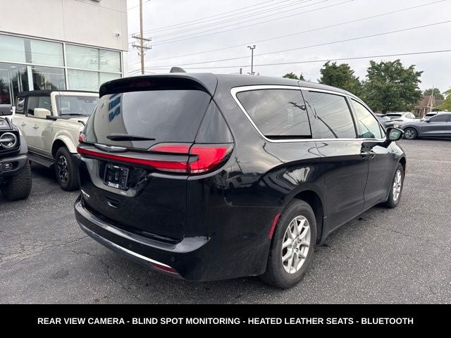 2024 Chrysler Pacifica Touring L STOW N GO SEATING