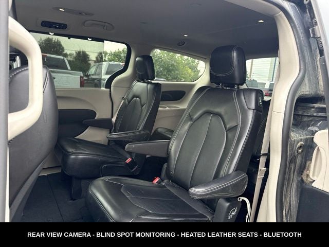 2024 Chrysler Pacifica Touring L STOW N GO SEATING