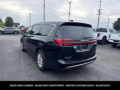 2024 Chrysler Pacifica Touring L STOW N GO SEATING