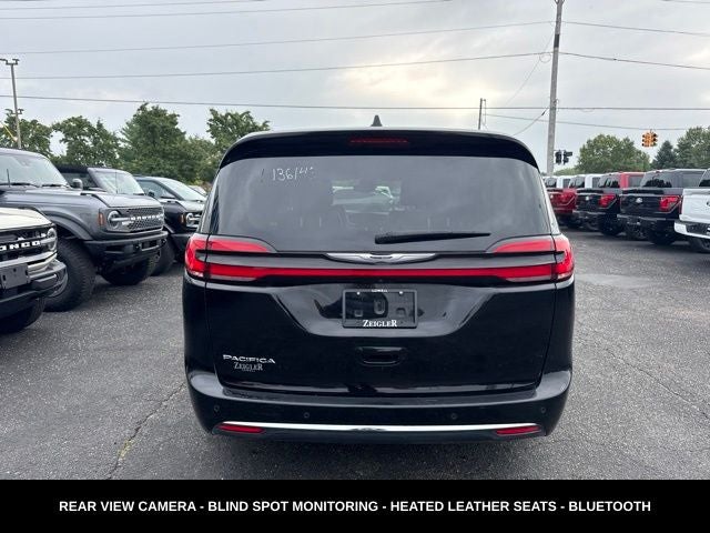 2024 Chrysler Pacifica Touring L STOW N GO SEATING