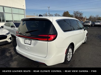 2023 Chrysler Pacifica Touring L STOW N GO SEATING