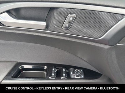 2013 Ford Fusion Hybrid SE LOW MILE HYBRID