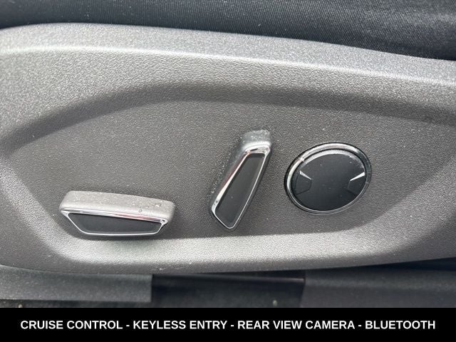 2013 Ford Fusion Hybrid SE LOW MILE HYBRID