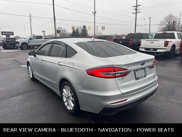 2019 Ford Fusion Hybrid SE 42 MPG