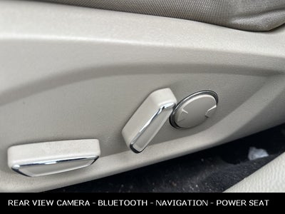 2019 Ford Fusion Hybrid SE 42 MPG