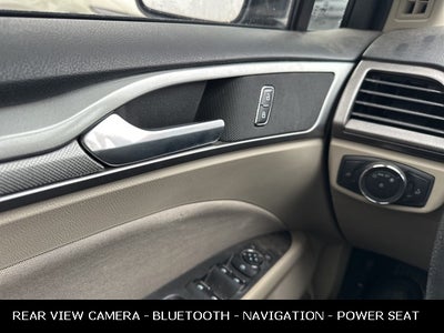 2019 Ford Fusion Hybrid SE 42 MPG