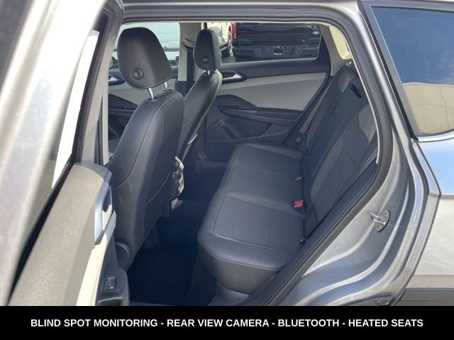 2024 Volkswagen Taos 1.5T SE ONE OWNER