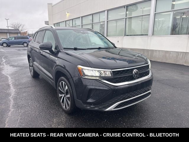 2024 Volkswagen Taos 1.5T SE ONE OWNER