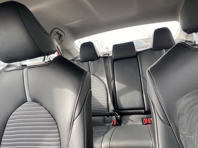 2020 Toyota Camry SE 39 MPG