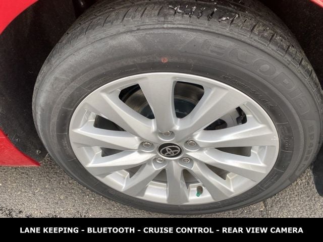 2020 Toyota Camry SE 39 MPG