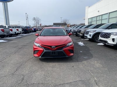 2020 Toyota Camry SE 39 MPG