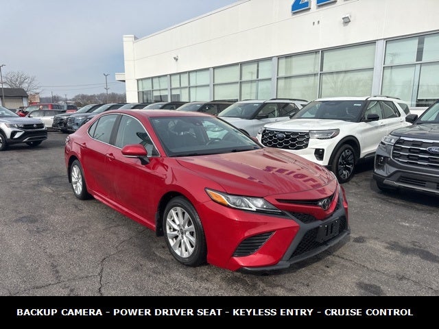 2020 Toyota Camry SE 39 MPG