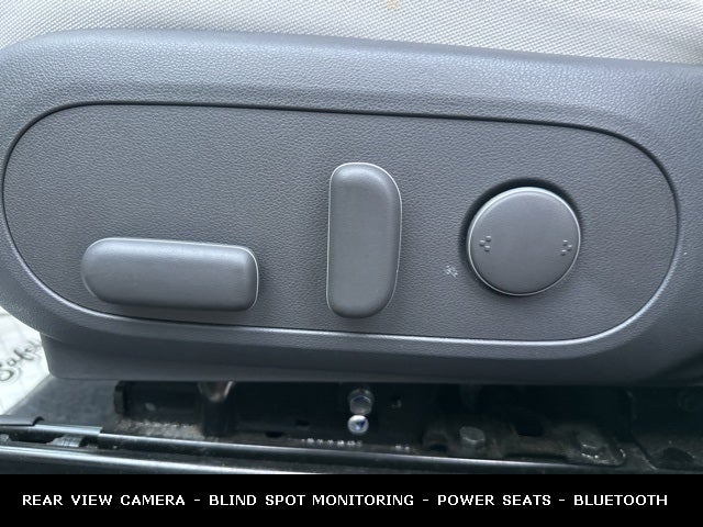 2024 Hyundai Kona SEL 35 MPG HWY