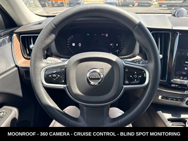 2023 Volvo XC60 B5 Ultimate Bright Theme AWD