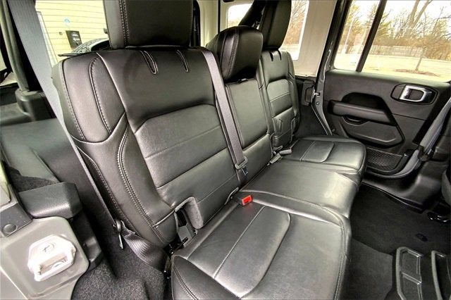 2022 Jeep Wrangler Unlimited Sahara Altitude