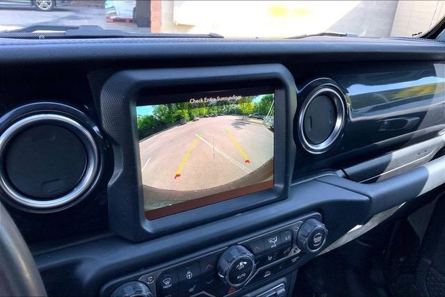 2023 Jeep Wrangler Sahara Altitude