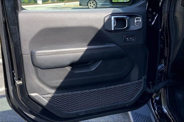 2023 Jeep Wrangler Sahara Altitude