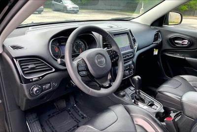 2023 Jeep Cherokee Altitude Lux
