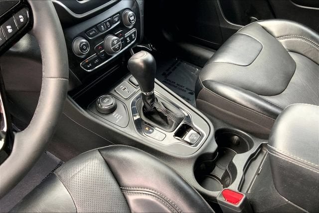 2023 Jeep Cherokee Altitude Lux