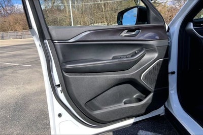 2022 Jeep Grand Cherokee Altitude