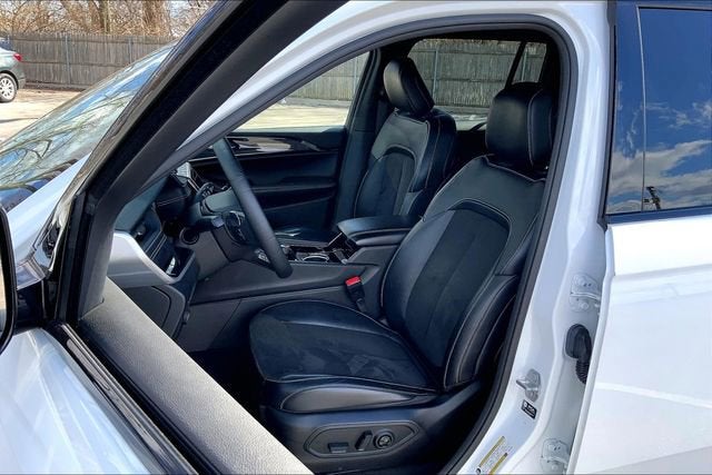 2022 Jeep Grand Cherokee Altitude