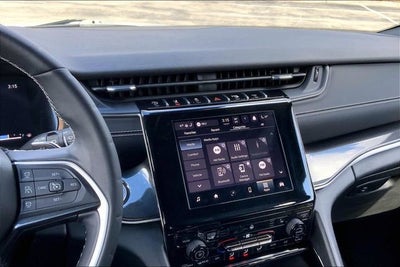 2022 Jeep Grand Cherokee Altitude