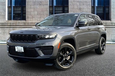 2022 Jeep Grand Cherokee Altitude