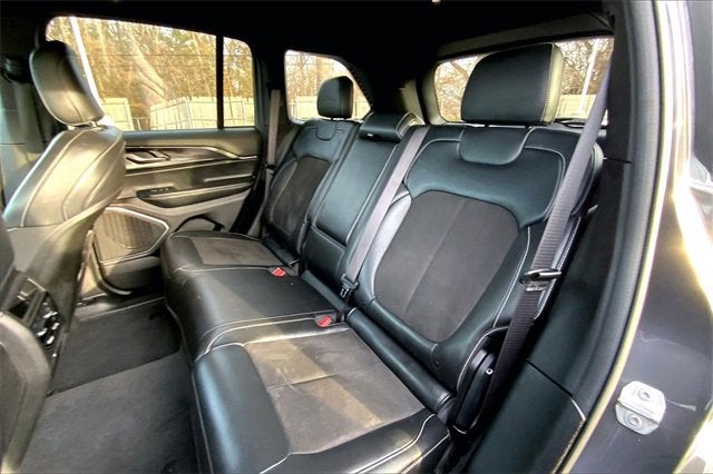 2022 Jeep Grand Cherokee Altitude