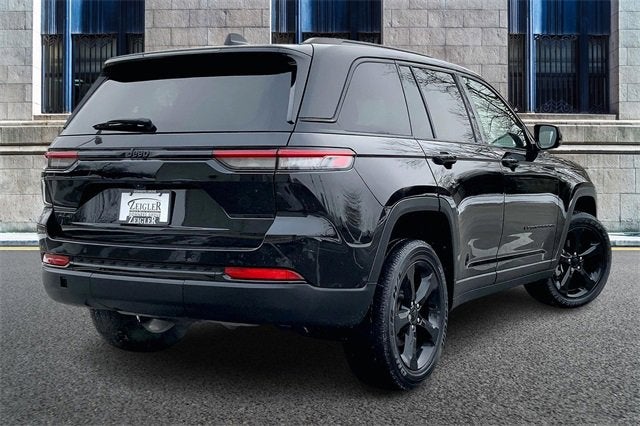 2022 Jeep Grand Cherokee Altitude