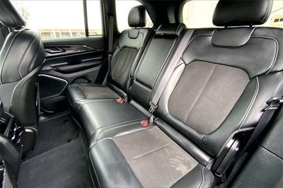 2022 Jeep Grand Cherokee Altitude