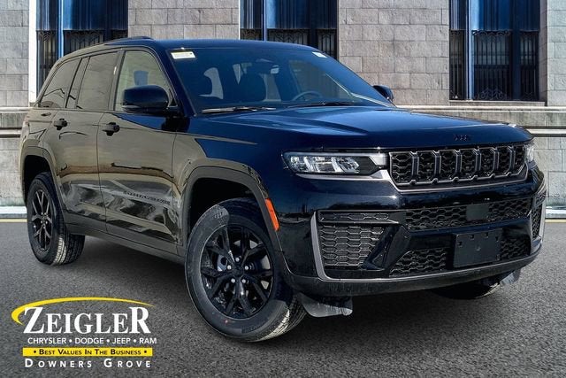 2026 Jeep Grand Cherokee Laredo Altitude