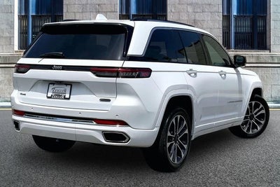 2022 Jeep Grand Cherokee Overland