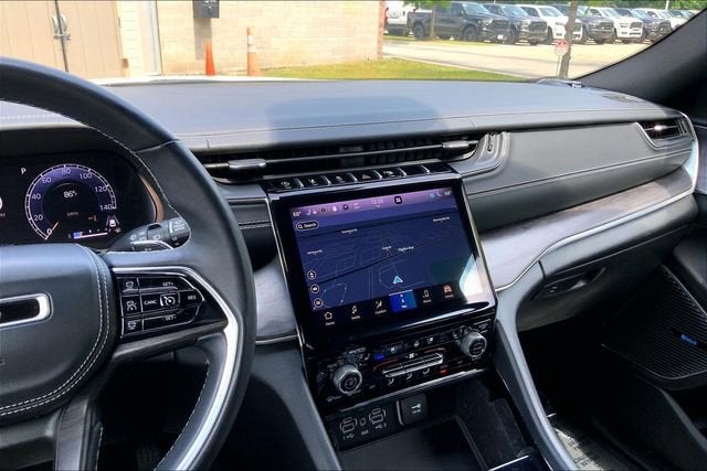 2022 Jeep Grand Cherokee Overland