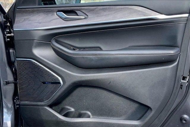 2022 Jeep Grand Cherokee Overland