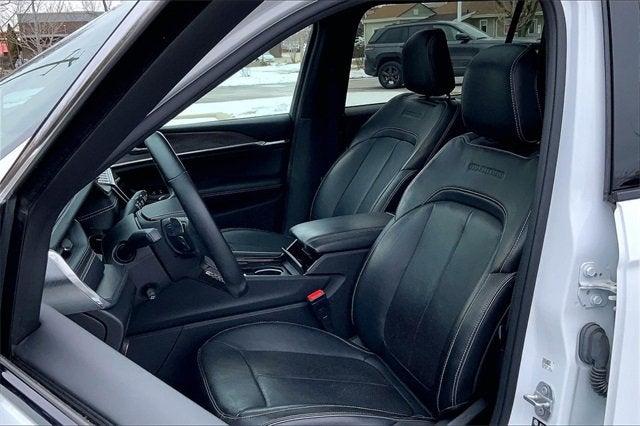 2022 Jeep Grand Cherokee L Overland