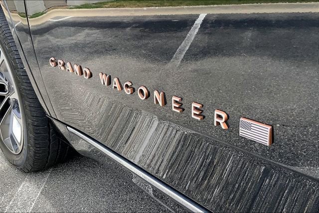 2023 Jeep Grand Wagoneer L Series III